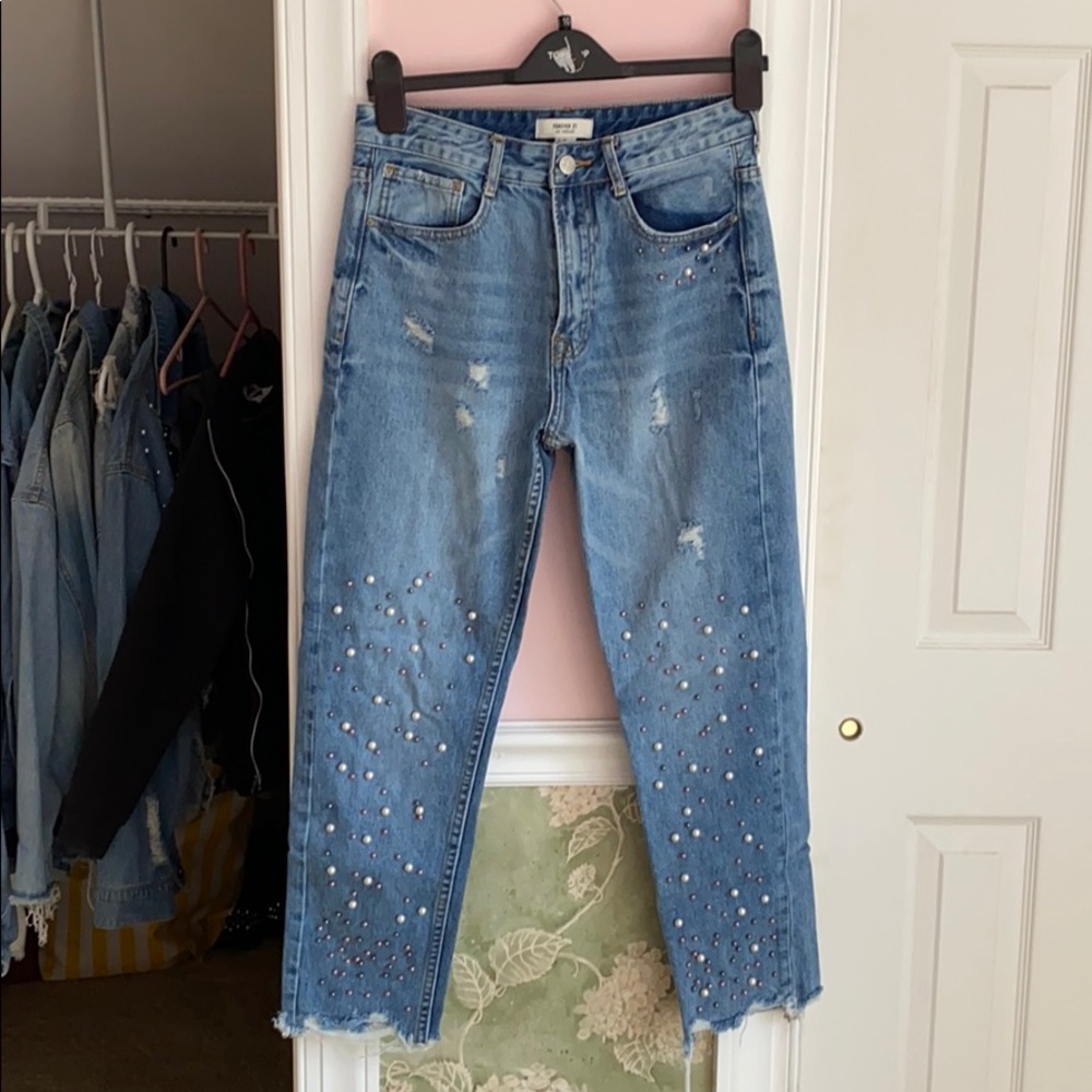 Forever21 boyfriend jean with pearls